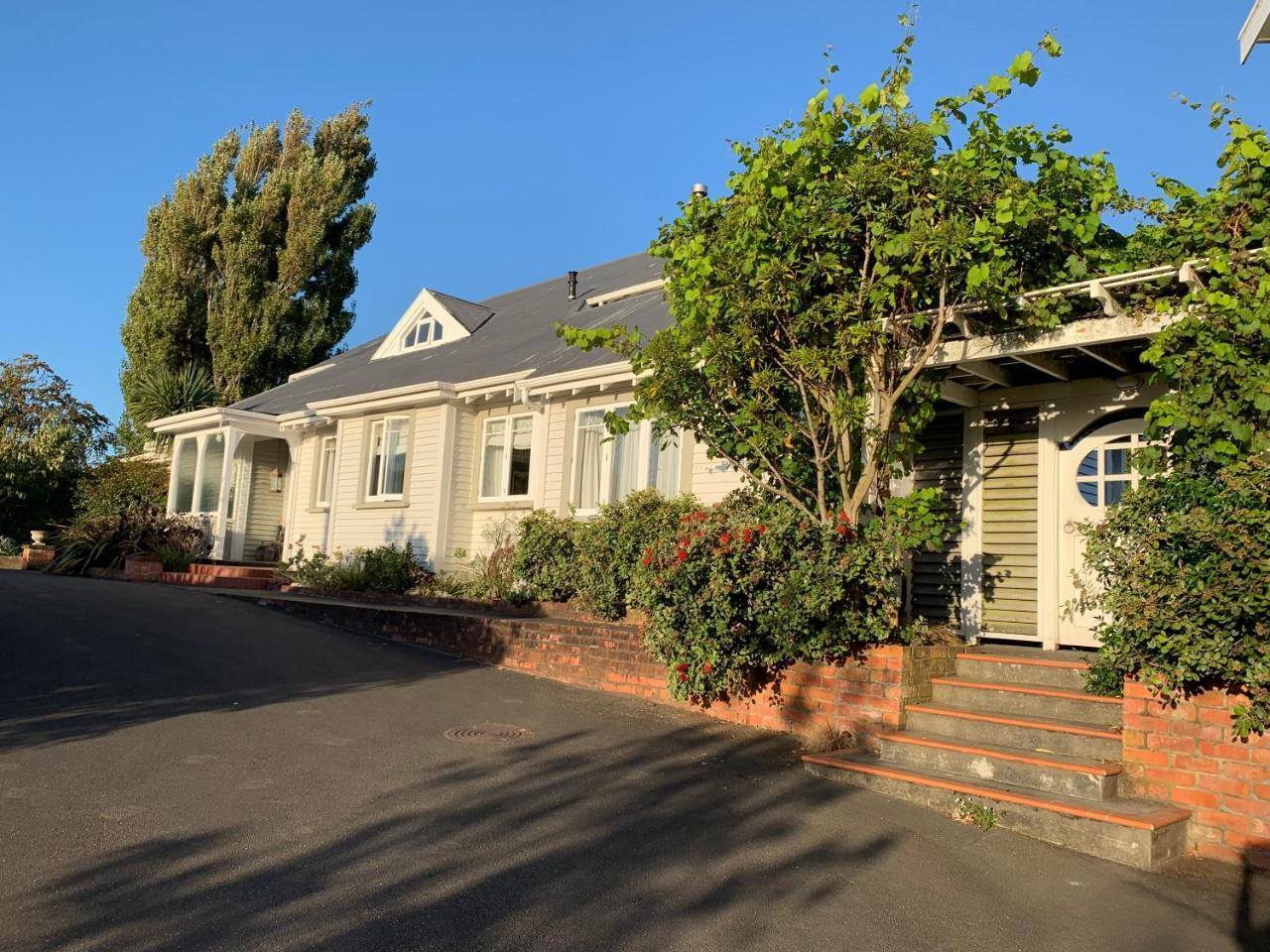 Browns Boutique Bed And Breakfast Whanganui Esterno foto